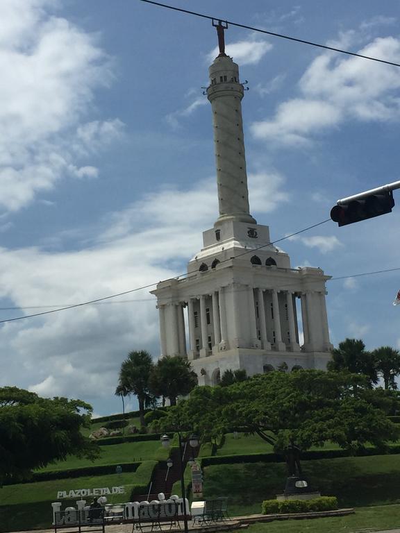 فندق Centro De Santiago سانتياغو دي لوس كاباليروس المظهر الخارجي الصورة
